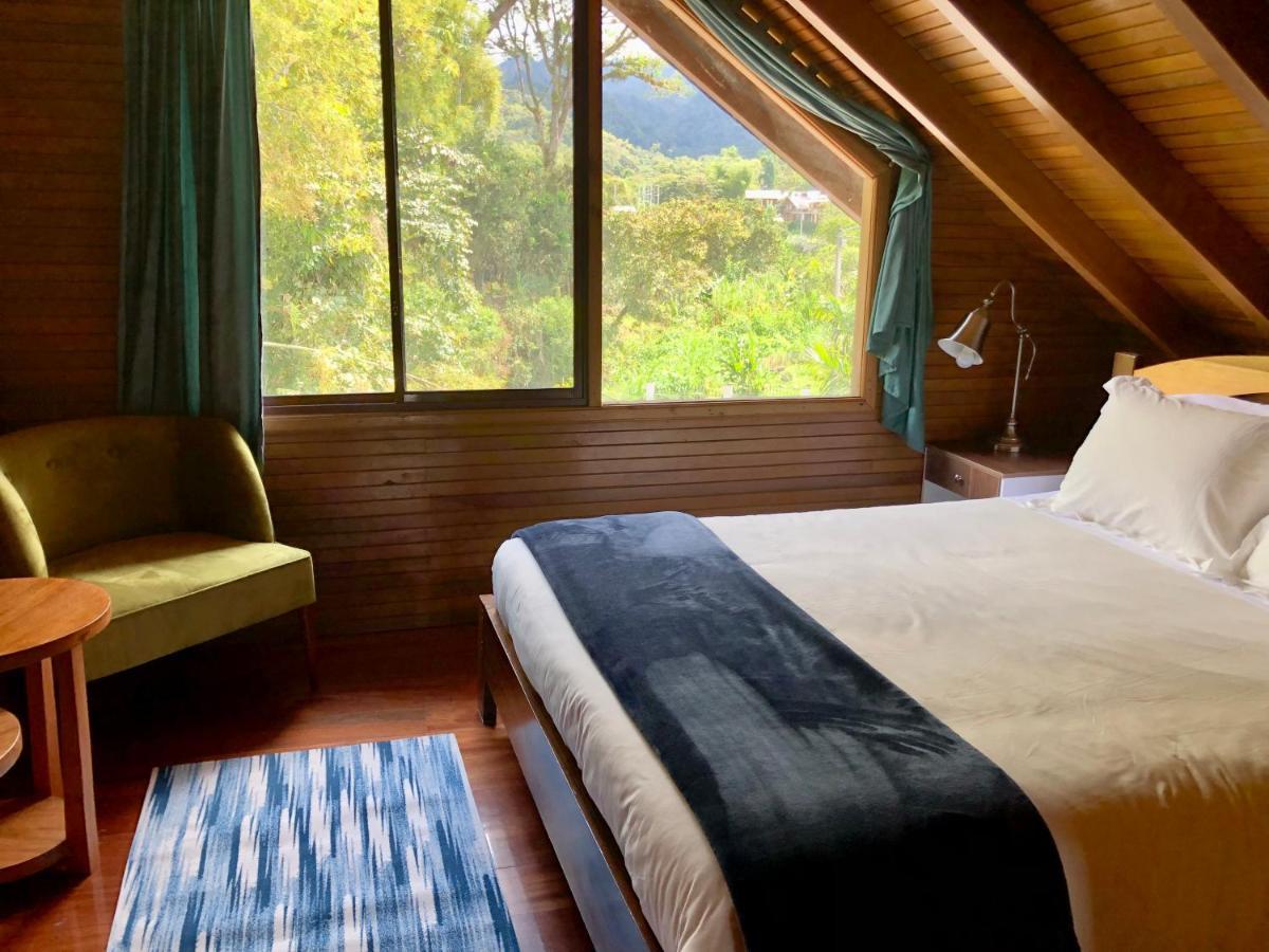 Hostal Zafiro Миндо Экстерьер фото